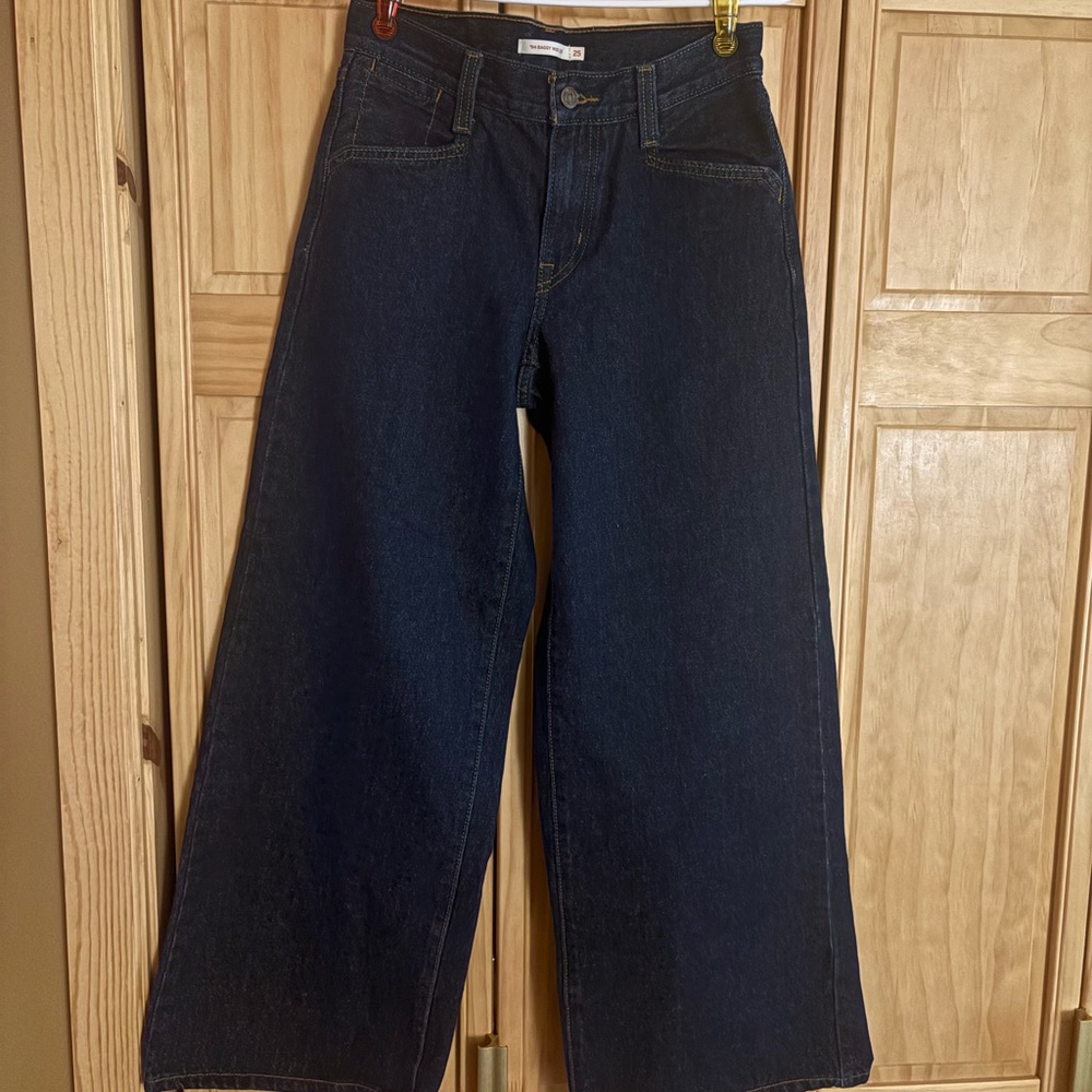 Levi’s 94 Baggy Wide-Leg Jeans